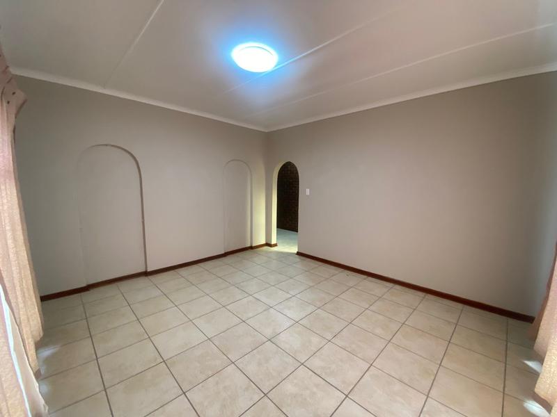 To Let 4 Bedroom Property for Rent in Kathu Northern Cape